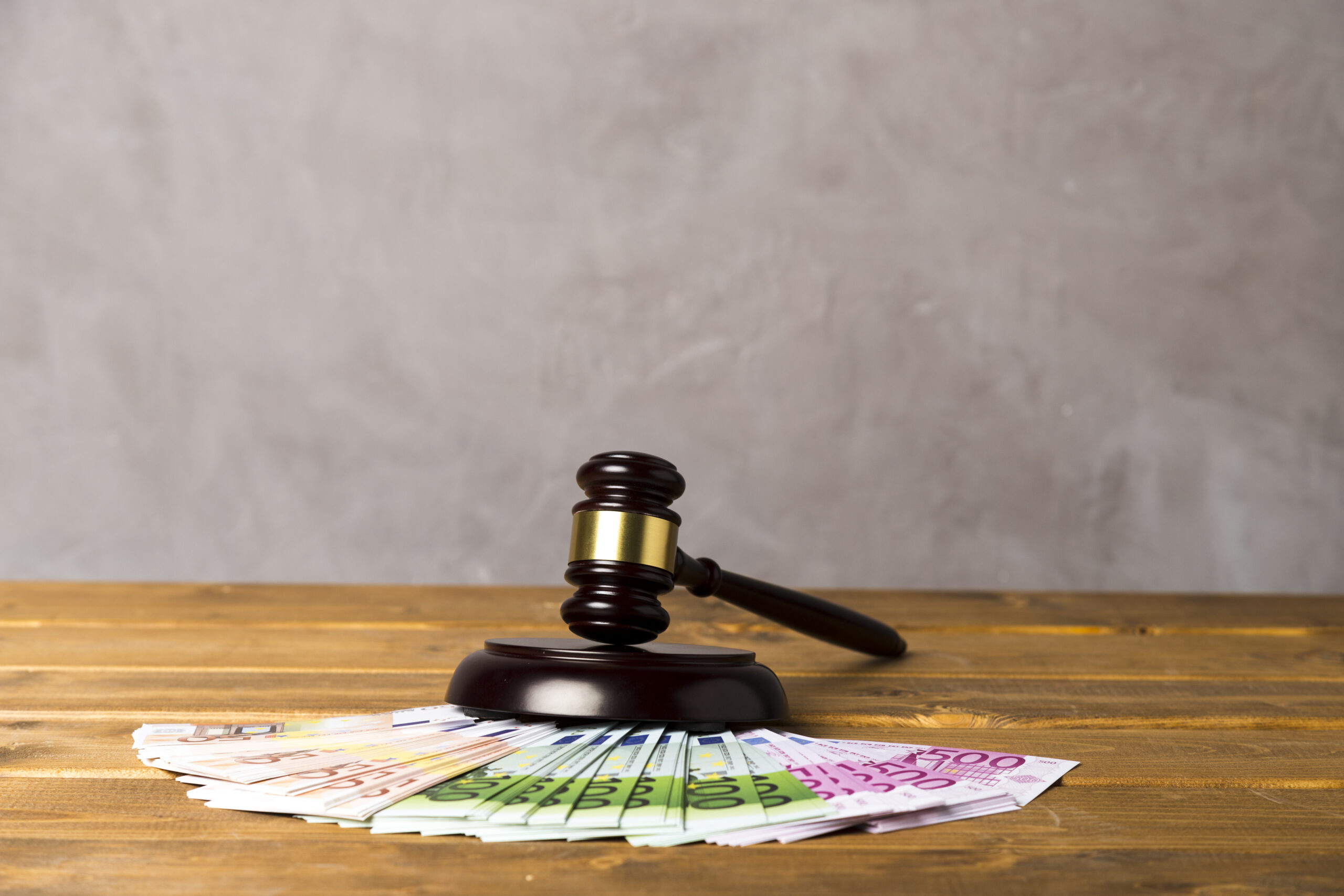 judge-gavel-and-banknotes